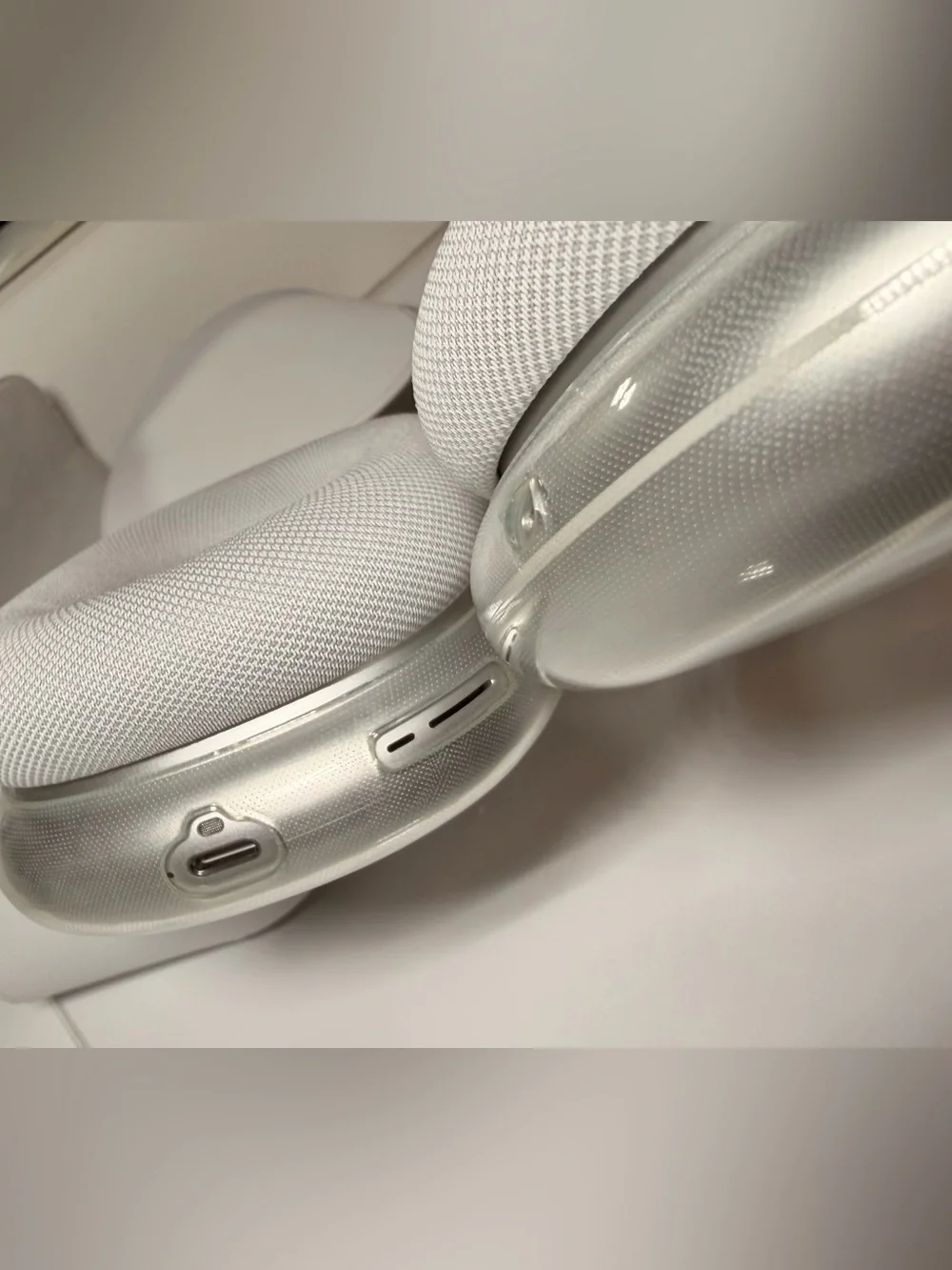 Apple AirPods Max Silver + Smart Case + Protective Covers | Excellent Condition